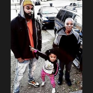 Meet your Posher, Averi